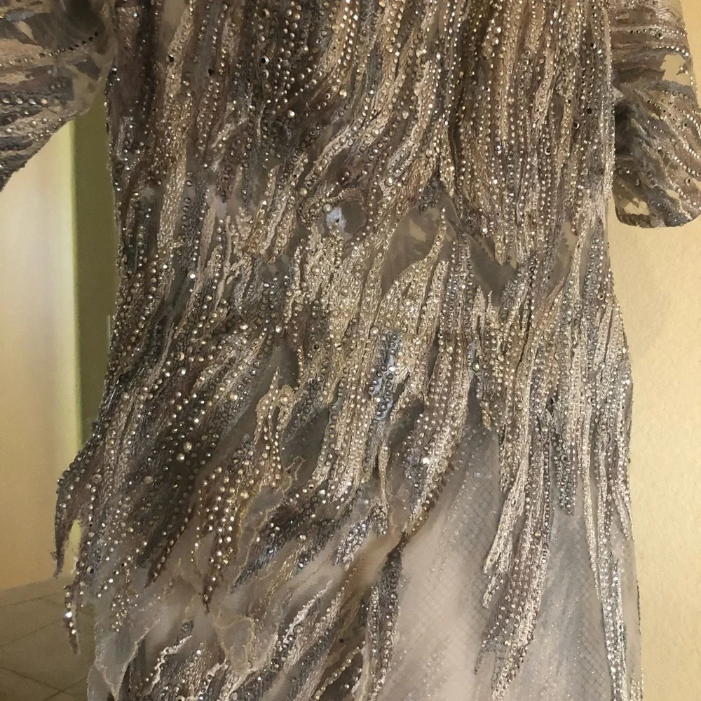 Dress - Picture 6 of 7